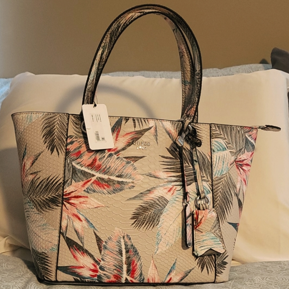 Guess Kamryn handbag NWT